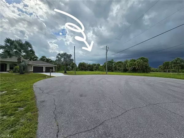 Rotonda West, FL 33947,105 Island CT