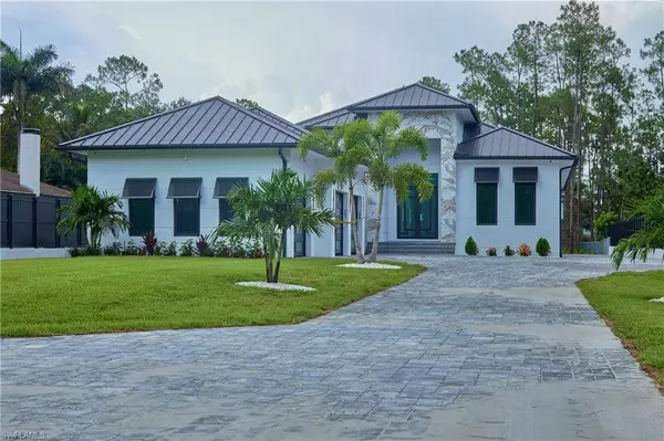 Naples, FL 34119,5847 English Oaks LN