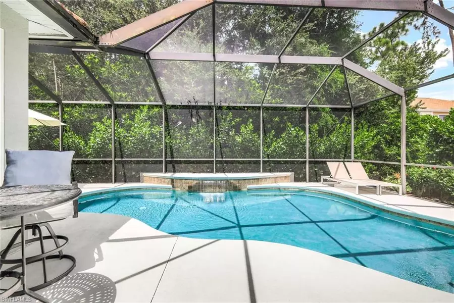 16188 Parque LN, Naples, FL 34110