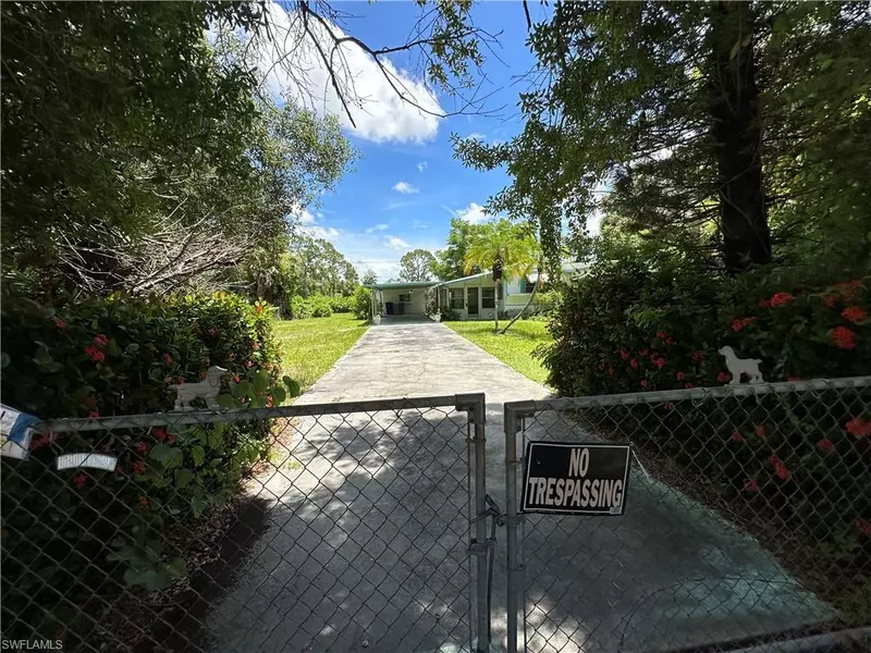 8395 Sevigny DR, North Fort Myers, FL 33917