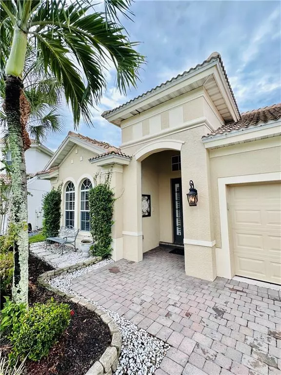 Naples, FL 34110,16152 Parque LN