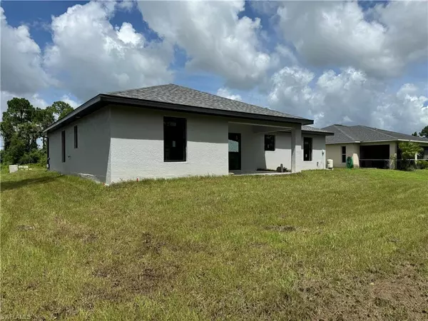 Lehigh Acres, FL 33971,1026 Alfreda AVE