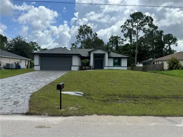 Lehigh Acres, FL 33971,1026 Alfreda AVE