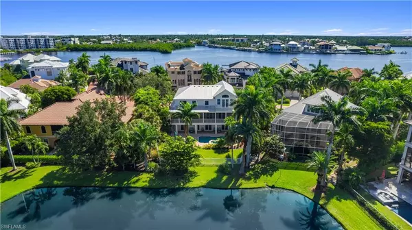 207 San Mateo DR, Bonita Springs, FL 34134
