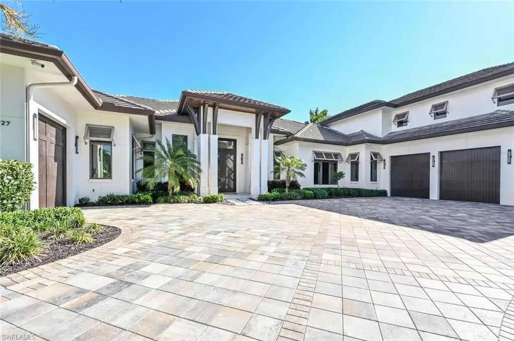 Naples, FL 34108,727 Buttonbush LN