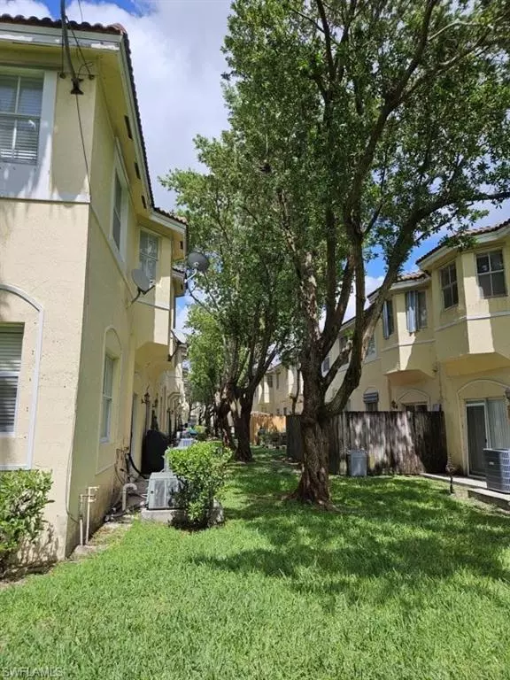 Homestead, FL 33035,1666 SE 27 CT #204