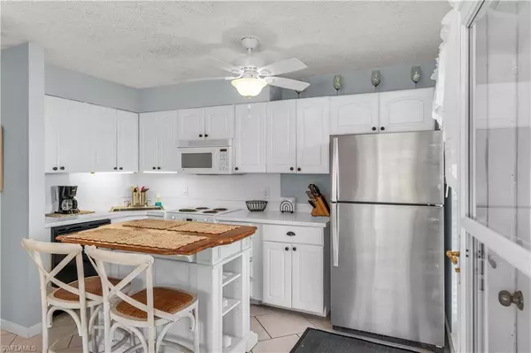 Marco Island, FL 34145,1215 Edington PL #J5