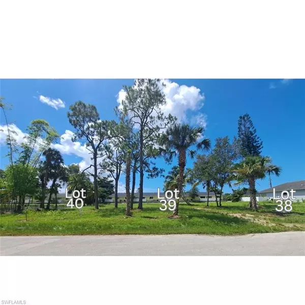 Naples, FL 34112,2700 Linda DR