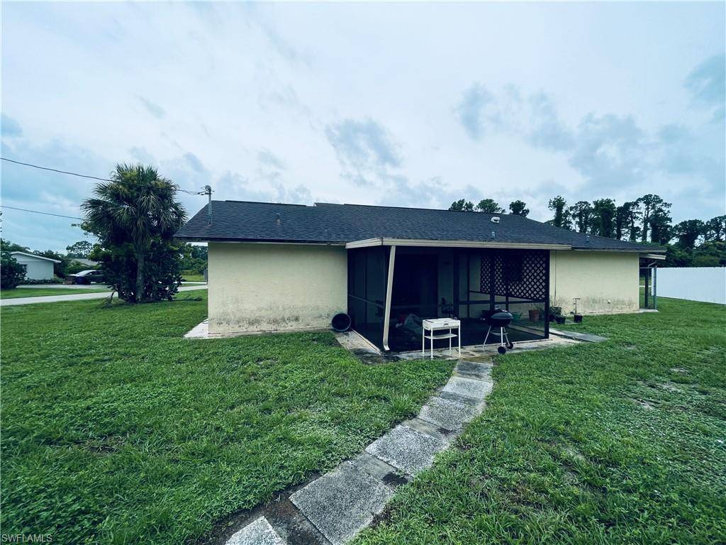 Lehigh Acres, FL 33972,2807 E 8th ST