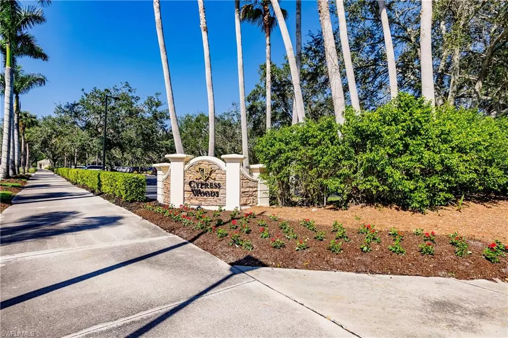 Naples, FL 34119,2915 Cypress Trace CIR #103