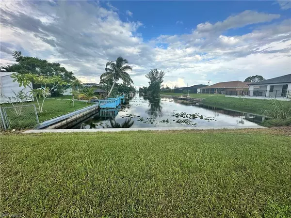 2009 SW 7th PL, Cape Coral, FL 33991