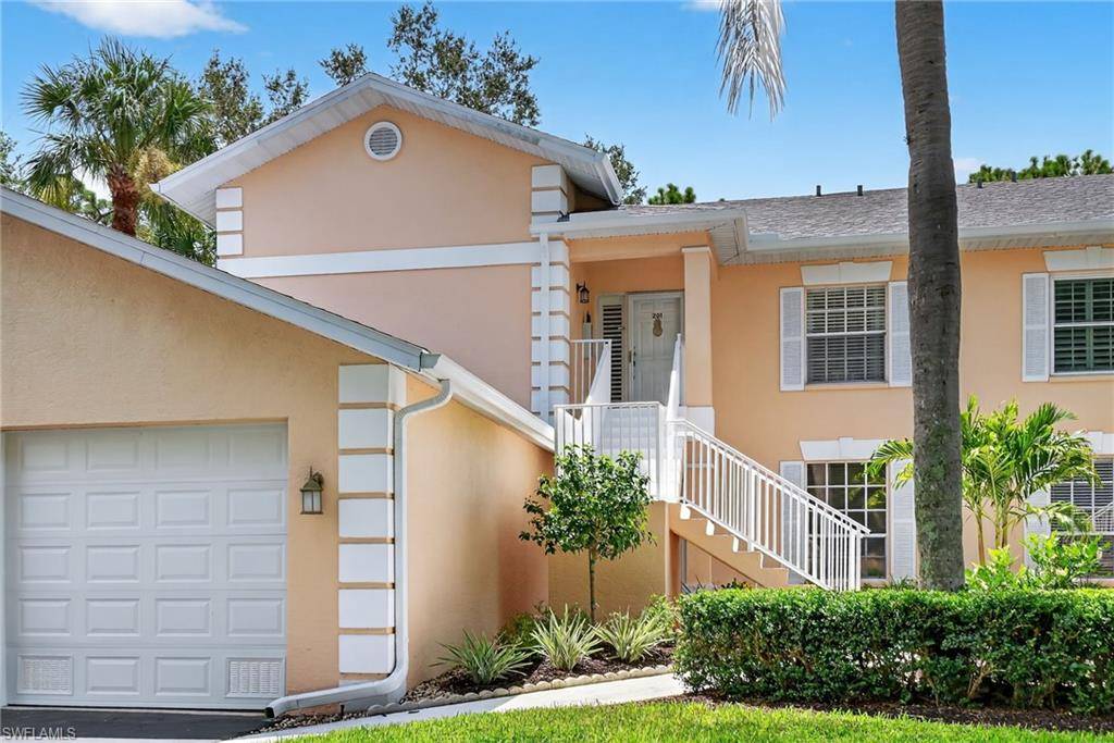 Naples, FL 34110,737 Wiggins Lake DR #201