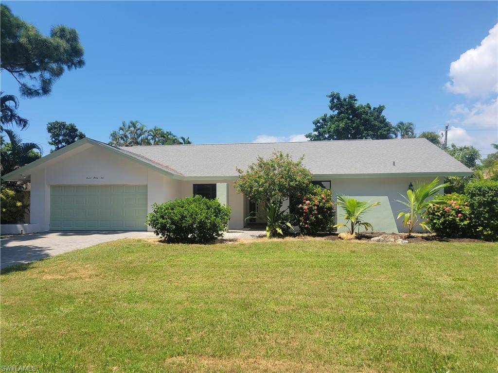 735 High Pines DR, Naples, FL 34103