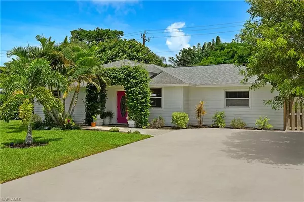 Naples, FL 34103,1109 N Alhambra CIR