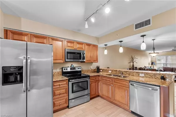 Naples, FL 34109,4965 Sandra Bay DR #103