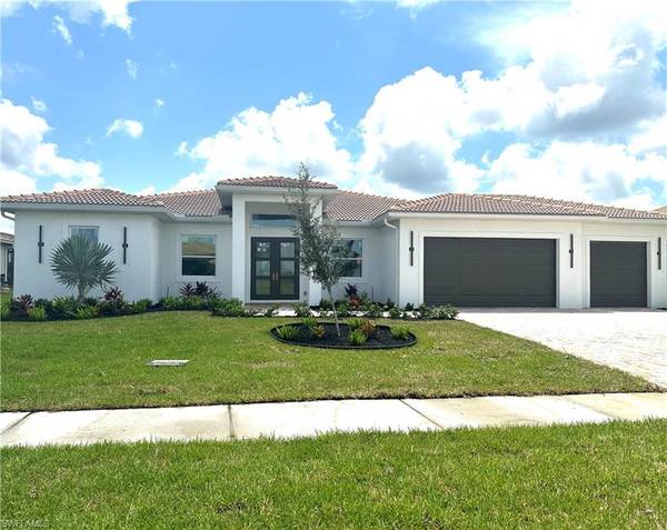 18716 Ensenada DR, Naples, FL 34114