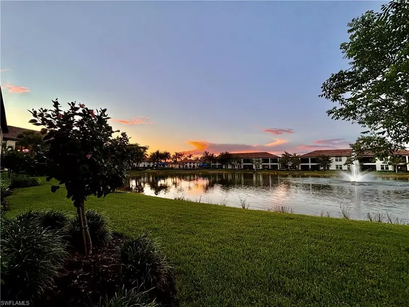 15102 Palmer Lake CIR #105, Naples, FL 34109