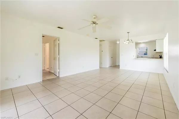 Naples, FL 34116,1624 41st ST SW #2