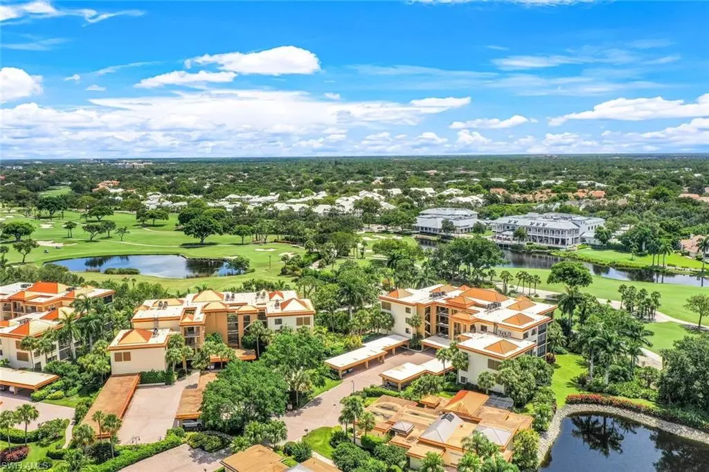 Naples, FL 34108,6760 Pelican Bay BLVD #312