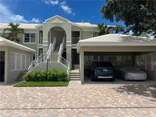 Naples, FL 34108,5897 Chanteclair DR #314A