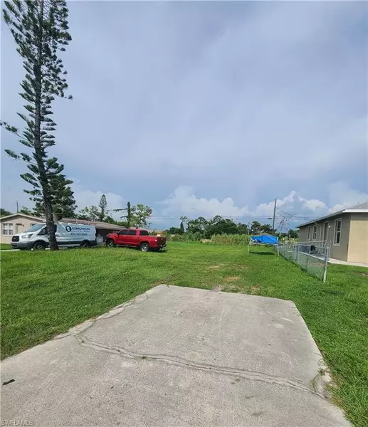 5535 9th AVE, Fort Myers, FL 33907