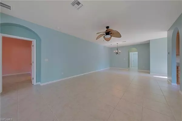 Estero, FL 34134,3401 Morning Lake DR #101