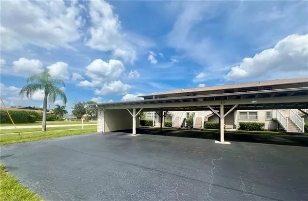 North Fort Myers, FL 33903,5917 Littlestone CT #211