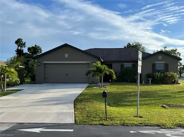 2102 Bolado PKWY, Cape Coral, FL 33990