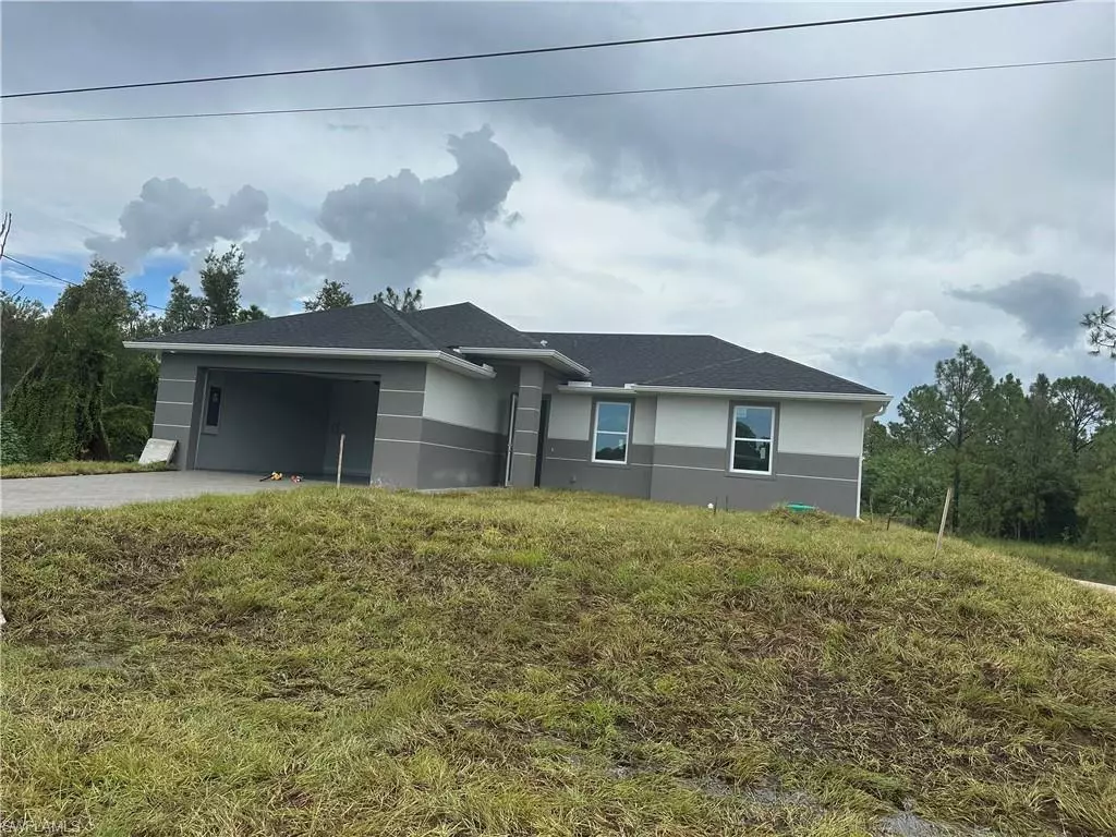 Lehigh Acres, FL 33976,2608 37th ST SW