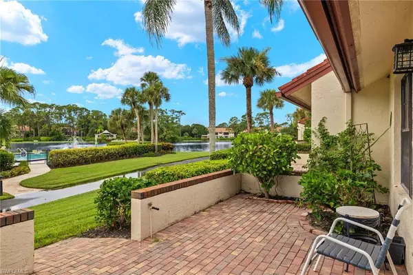 Naples, FL 34110,15455 Royal Fern LN N #37A