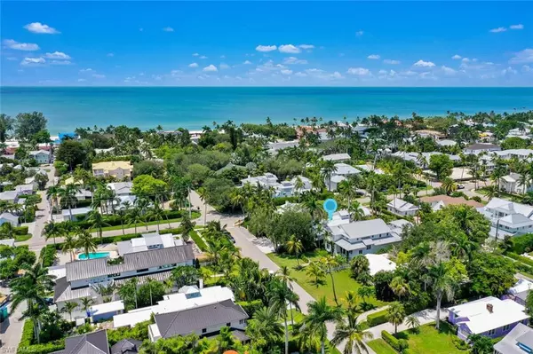 223 11th AVE S, Naples, FL 34102