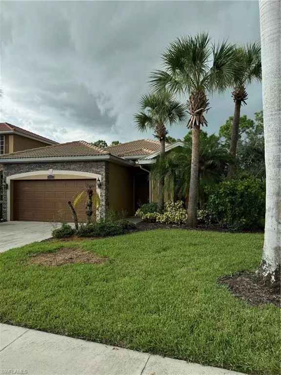 Cape Coral, FL 33909,2722 Blue Cypress Lake CT