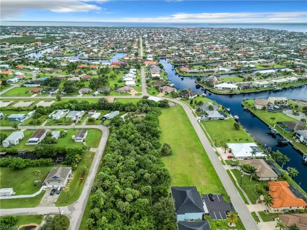 Punta Gorda, FL 33950,2807-2835 Magdalina DR