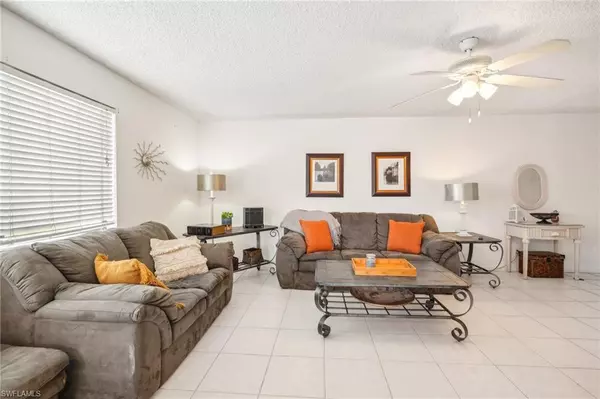 Naples, FL 34112,3655 Boca Ciega DR #202