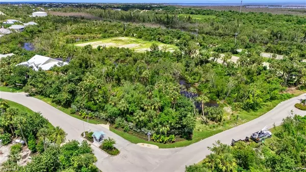 Sanibel, FL 33957,5398 Osprey CT