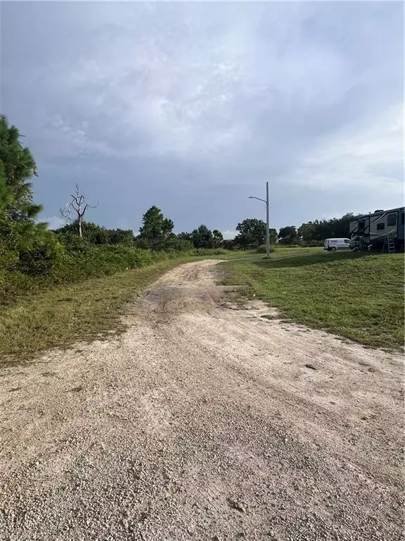 Lehigh Acres, FL 33971,7500 June AVE N