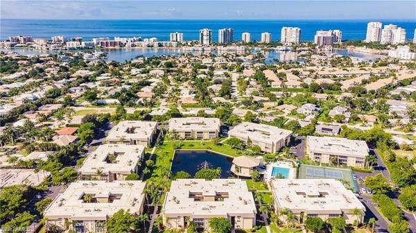 788 Park Shore DR #H15, Naples, FL 34103