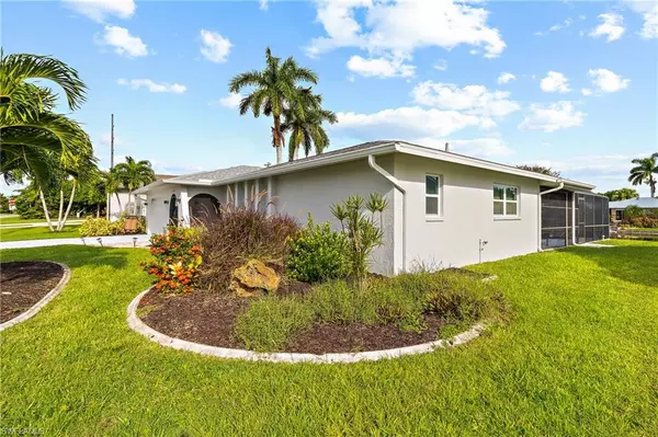 Cape Coral, FL 33904,107 SE 39th ST