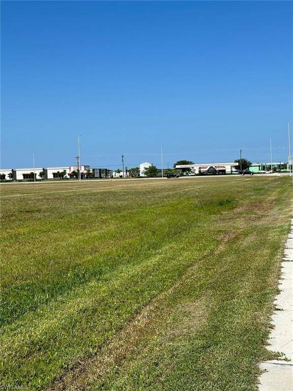 Cape Coral, FL 33993,3013 Tropicana PKWY W