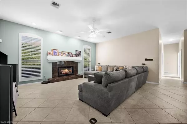 Naples, FL 34110,2024 Imperial CIR