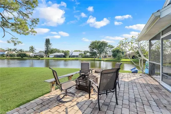 Naples, FL 34112,5220 Tudor CT