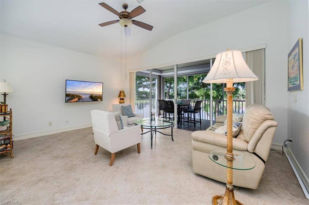 Naples, FL 34109,7092 Timberland CIR #201