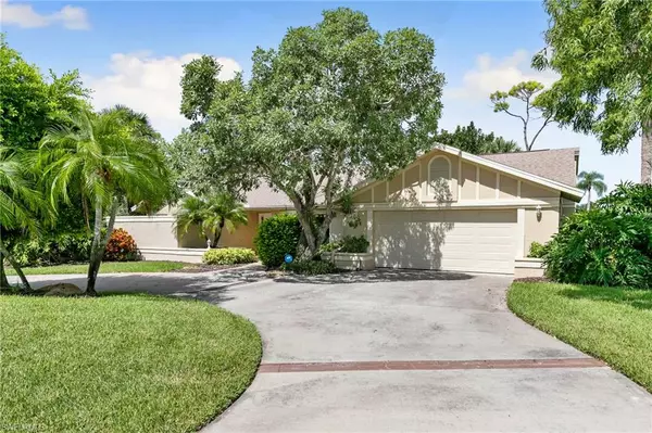 2034 Prince DR, Naples, FL 34110