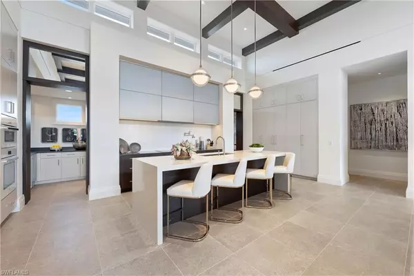 Naples, FL 34103,4220 Crayton RD