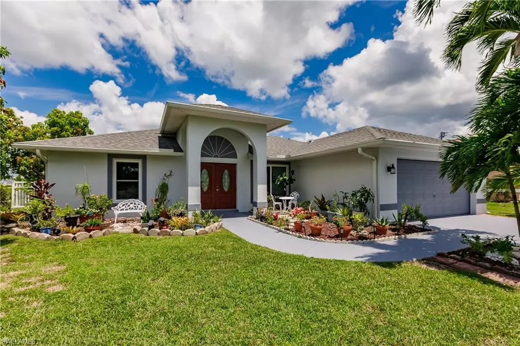 Cape Coral, FL 33990,121 SE 17th ST