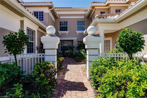 Naples, FL 34114,3940 Deer Crossing CT #4-203