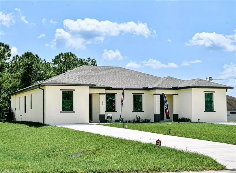 4516/4518 29th ST SW, Lehigh Acres, FL 33973