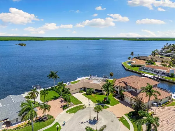 Marco Island, FL 34145,449 Pepperwood CT