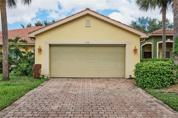 9316 Aegean CIR, Lehigh Acres, FL 33936