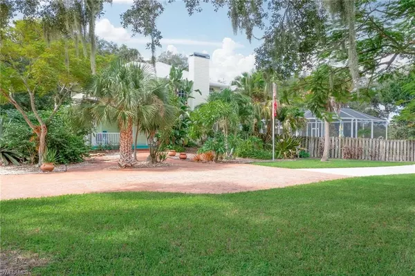 Fort Myers, FL 33905,3200 River Grove CIR